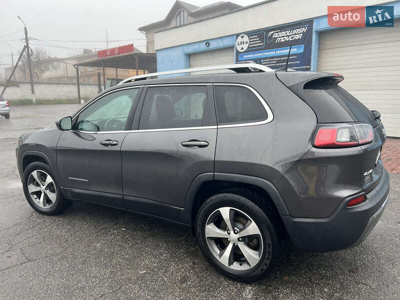 Позашляховик / Кросовер Jeep Cherokee 2019 в Черкасах
