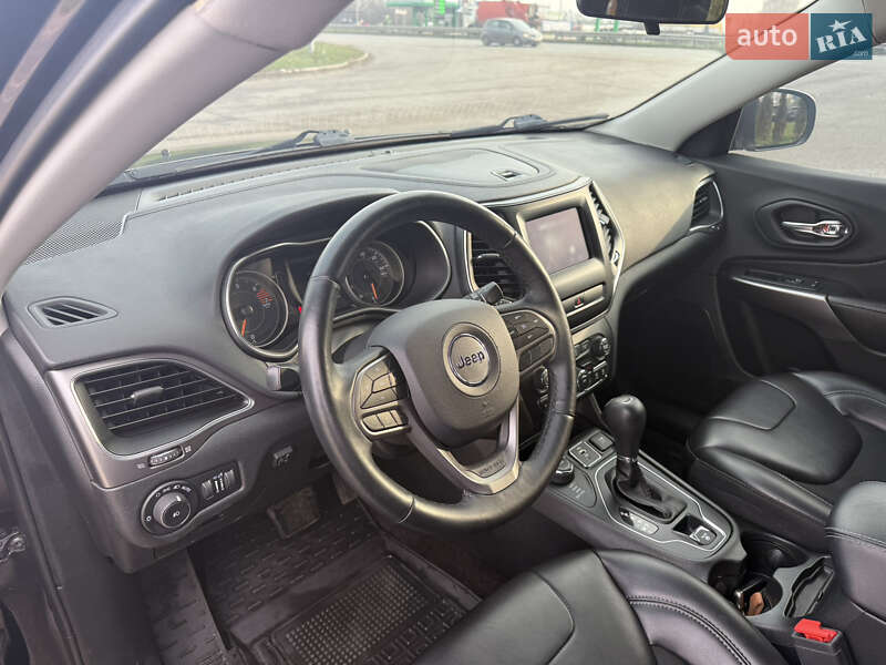 Внедорожник / Кроссовер Jeep Cherokee 2018 в Полтаве фото 28 Внедорожник / Кроссовер Jeep Cherokee 2018 в Полтаве