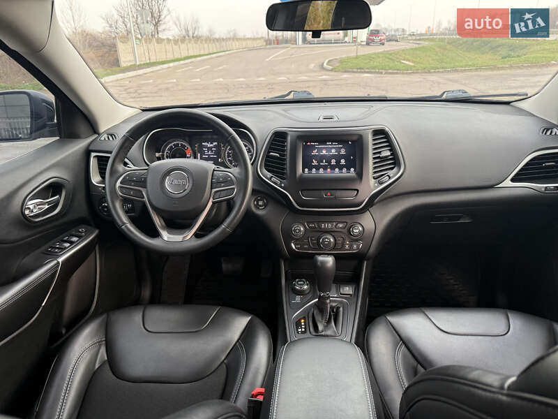 Внедорожник / Кроссовер Jeep Cherokee 2018 в Полтаве фото 44 Внедорожник / Кроссовер Jeep Cherokee 2018 в Полтаве