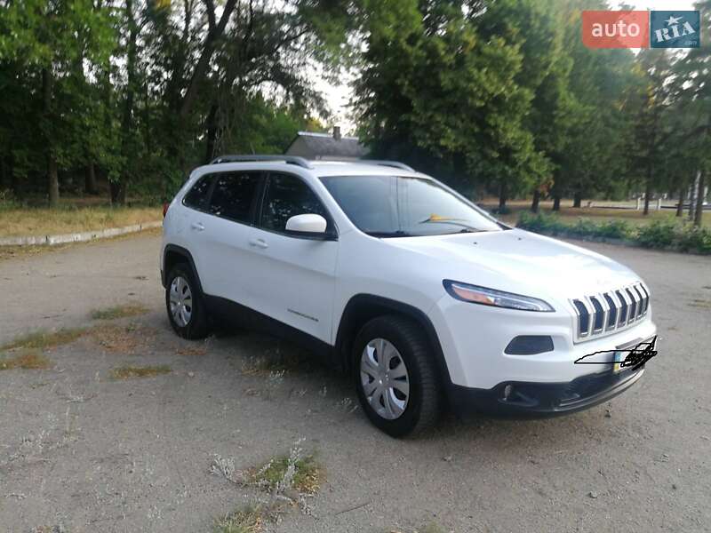 Позашляховик / Кросовер Jeep Cherokee 2015 в Кропивницькому