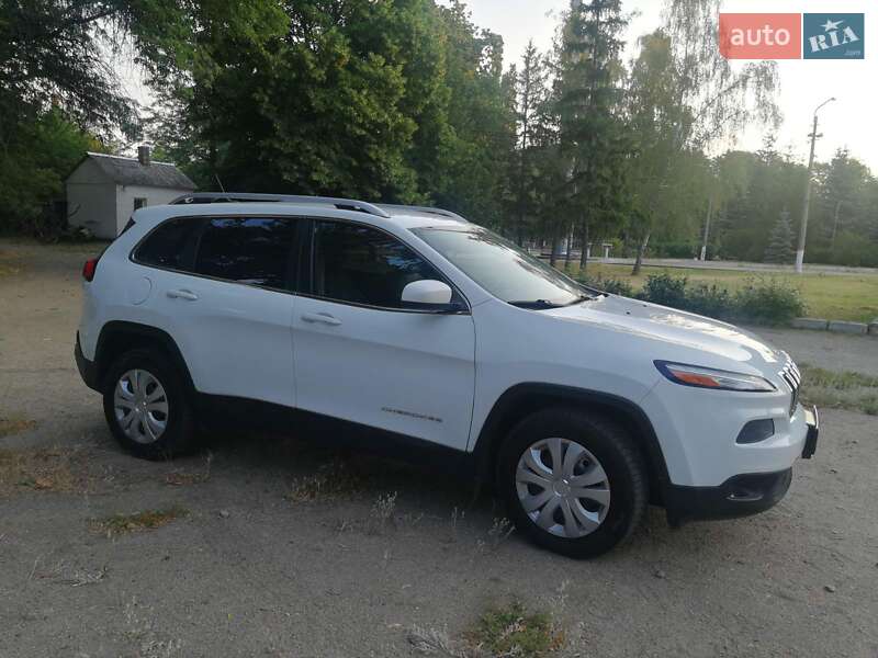 Позашляховик / Кросовер Jeep Cherokee 2015 в Кропивницькому