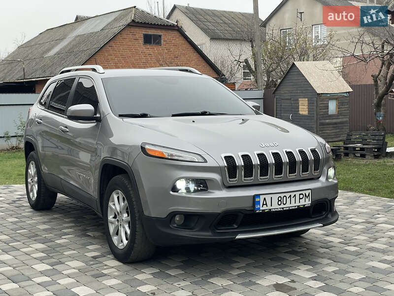 Внедорожник / Кроссовер Jeep Cherokee 2014 в Лубнах