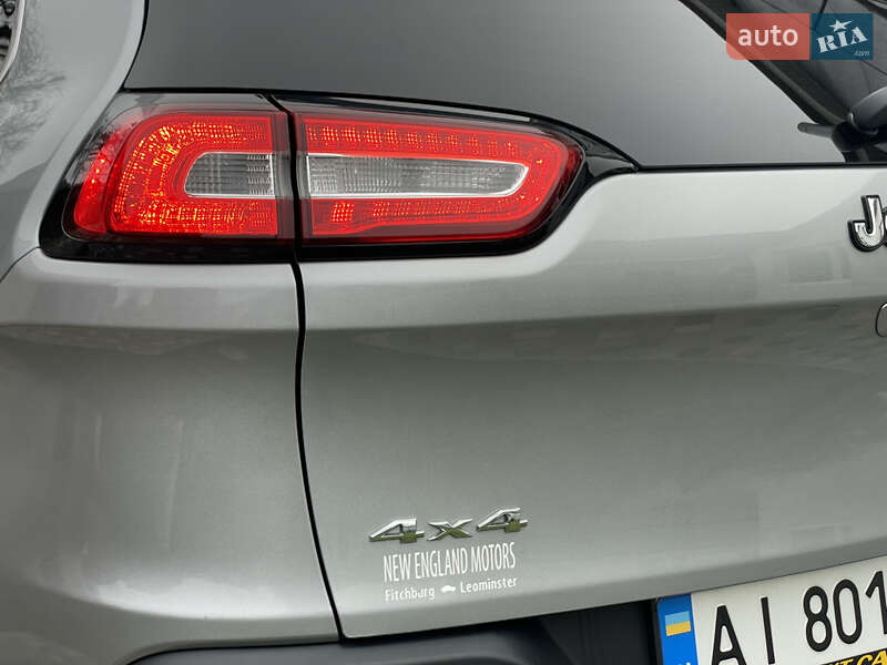 Внедорожник / Кроссовер Jeep Cherokee 2014 в Лубнах