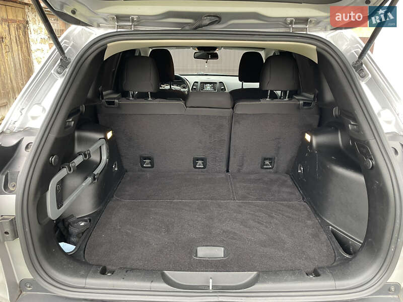 Внедорожник / Кроссовер Jeep Cherokee 2014 в Лубнах