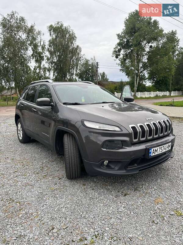 Позашляховик / Кросовер Jeep Cherokee 2014 в Житомирі