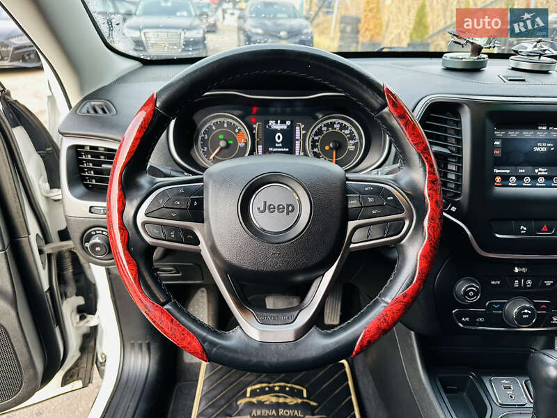 Внедорожник / Кроссовер Jeep Cherokee 2018 в Харькове