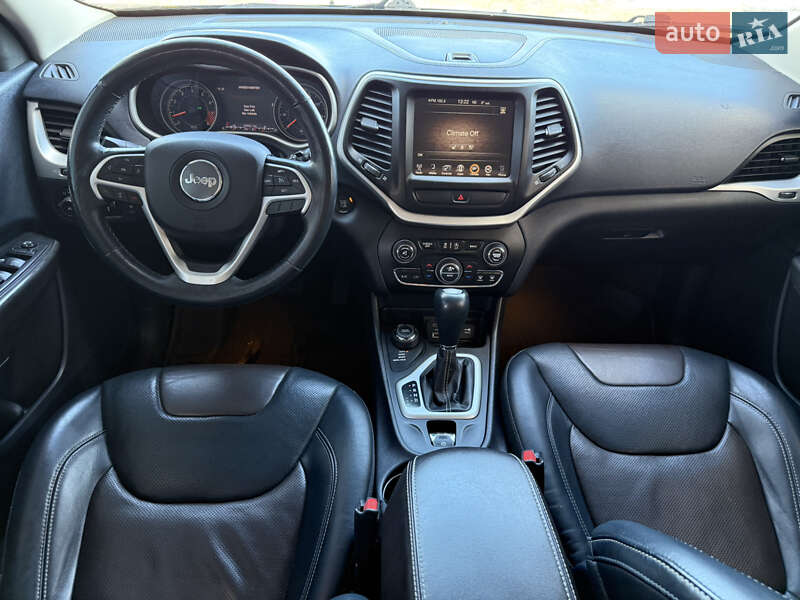 Позашляховик / Кросовер Jeep Cherokee 2015 в Стрию