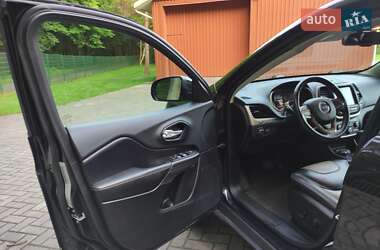 Внедорожник / Кроссовер Jeep Cherokee 2014 в Львове