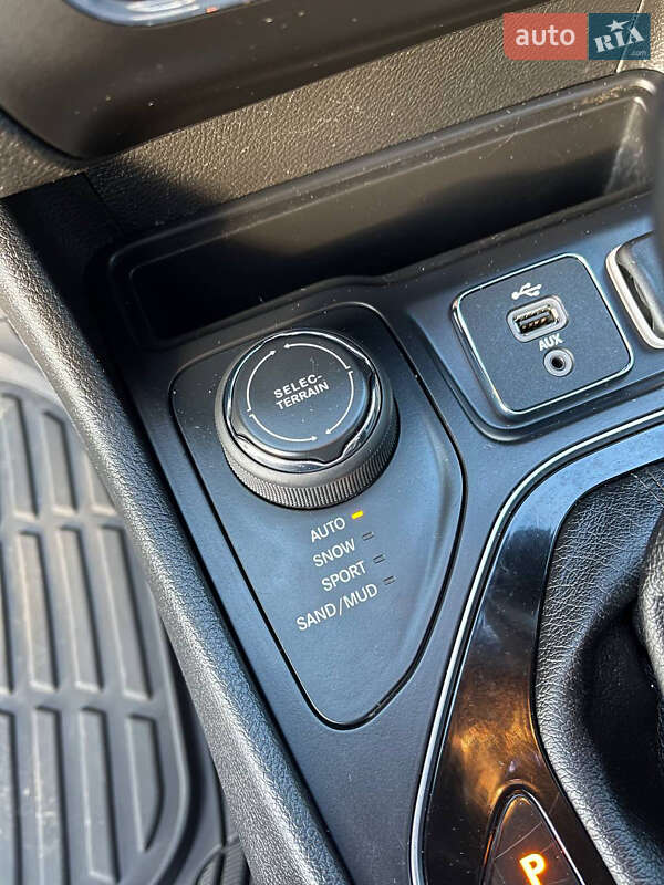 Внедорожник / Кроссовер Jeep Cherokee 2018 в Луцке