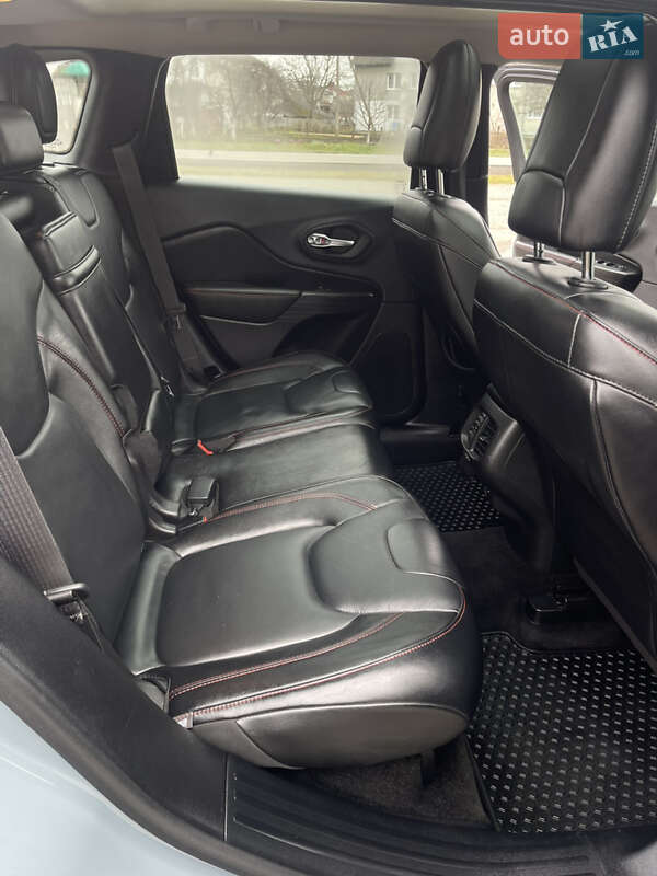 Внедорожник / Кроссовер Jeep Cherokee 2014 в Дубно фото 27 Внедорожник / Кроссовер Jeep Cherokee 2014 в Дубно