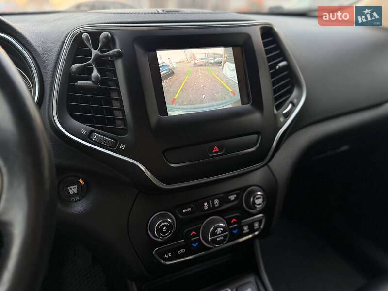 Позашляховик / Кросовер Jeep Cherokee 2018 в Львові