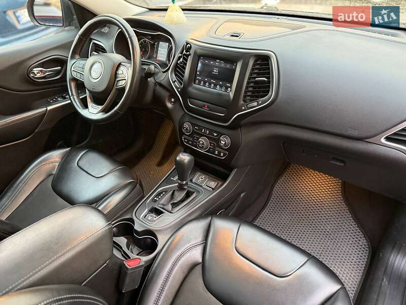 Позашляховик / Кросовер Jeep Cherokee 2018 в Львові