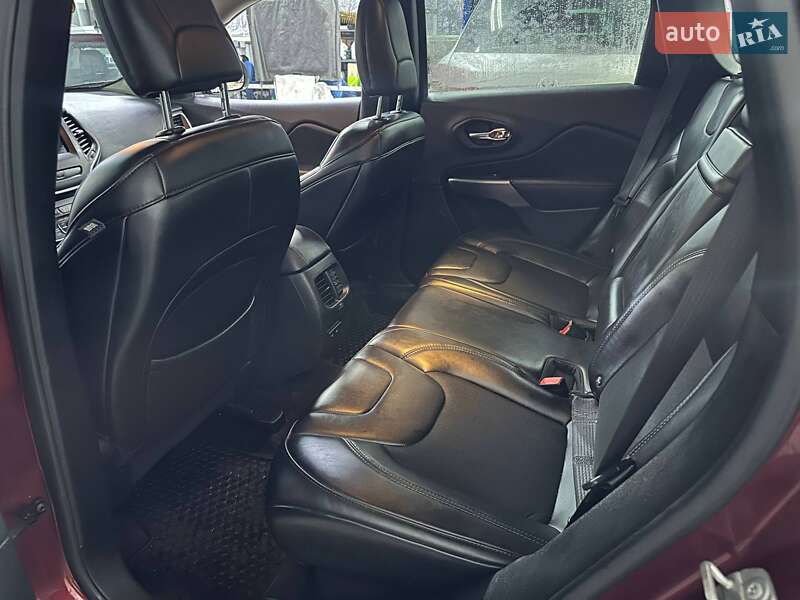 Позашляховик / Кросовер Jeep Cherokee 2018 в Полтаві фото 20 Позашляховик / Кросовер Jeep Cherokee 2018 в Полтаві