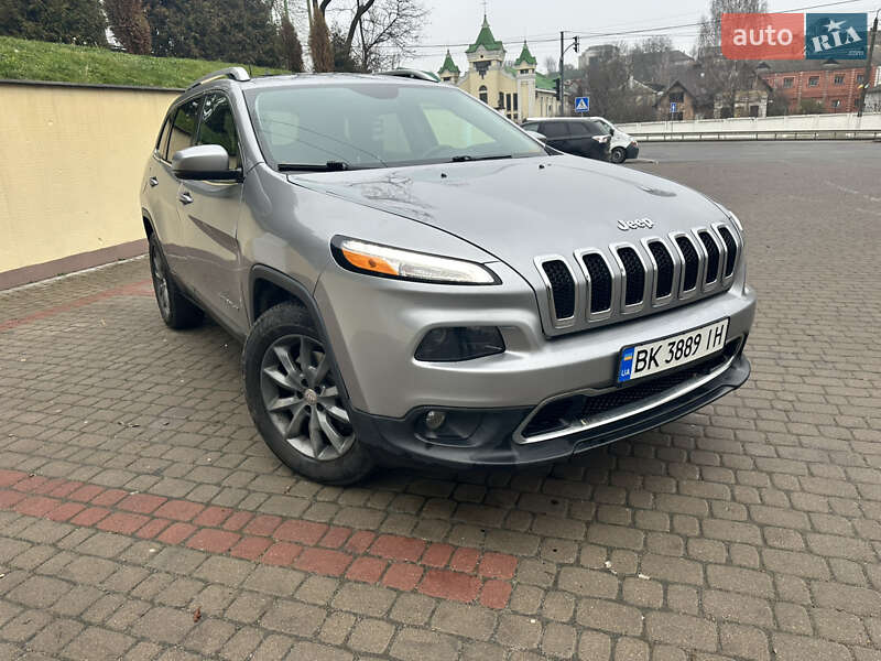 Позашляховик / Кросовер Jeep Cherokee 2015 в Острозі