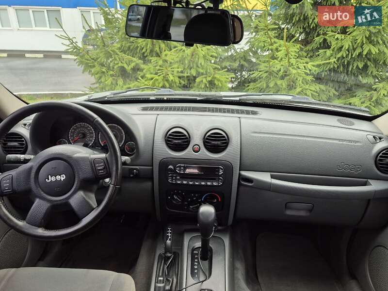 Позашляховик / Кросовер Jeep Cherokee 2006 в Богуславі фото 16 Позашляховик / Кросовер Jeep Cherokee 2006 в Богуславі