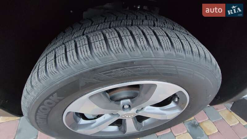 Позашляховик / Кросовер Jeep Cherokee 2019 в Полтаві