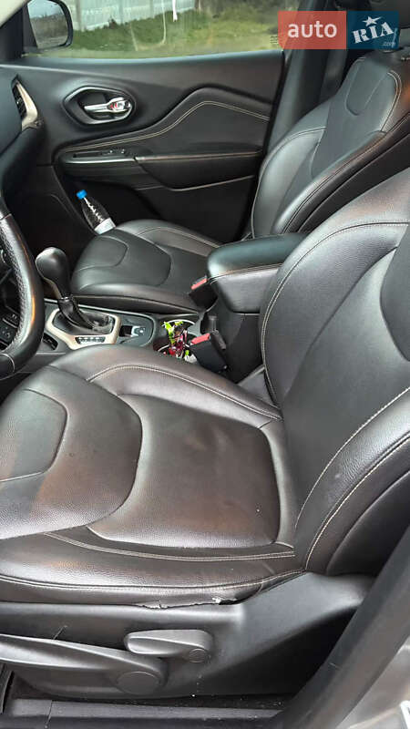 Внедорожник / Кроссовер Jeep Cherokee 2015 в Хмельницком фото 13 Внедорожник / Кроссовер Jeep Cherokee 2015 в Хмельницком