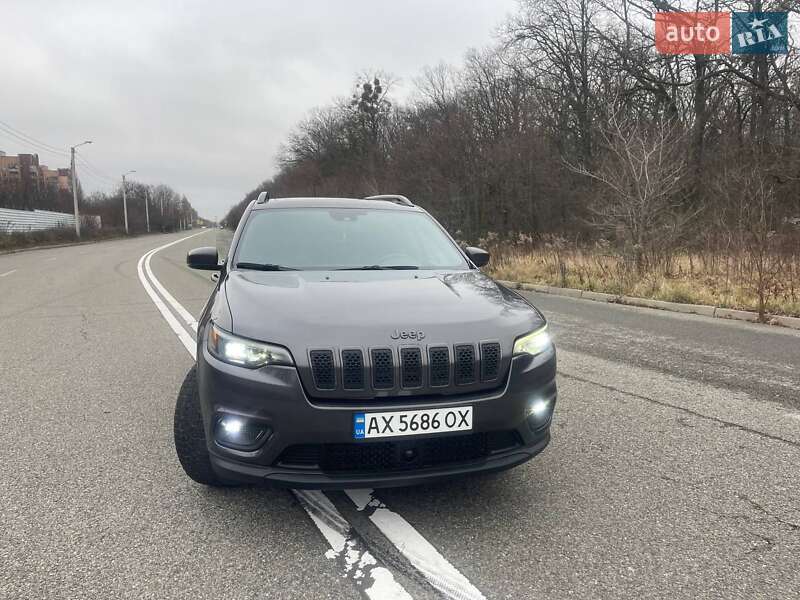 Внедорожник / Кроссовер Jeep Cherokee 2020 в Харькове