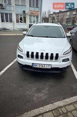 Внедорожник / Кроссовер Jeep Cherokee 2014 в Радивилове