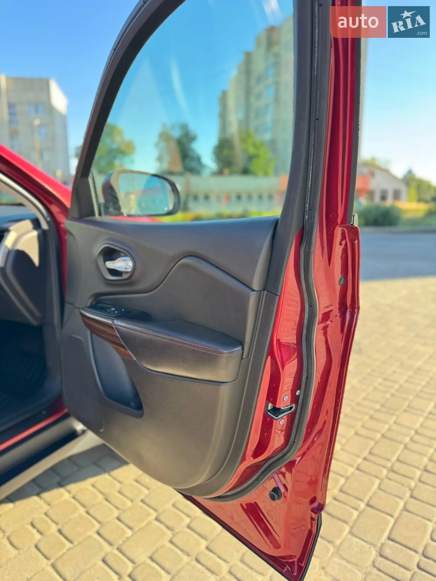 2014 Jeep Cherokee - мініатюра 30