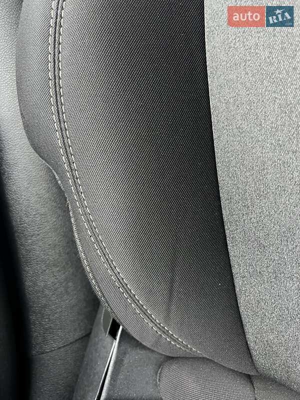 Позашляховик / Кросовер Jeep Cherokee 2014 в Києві фото 39 Позашляховик / Кросовер Jeep Cherokee 2014 в Києві