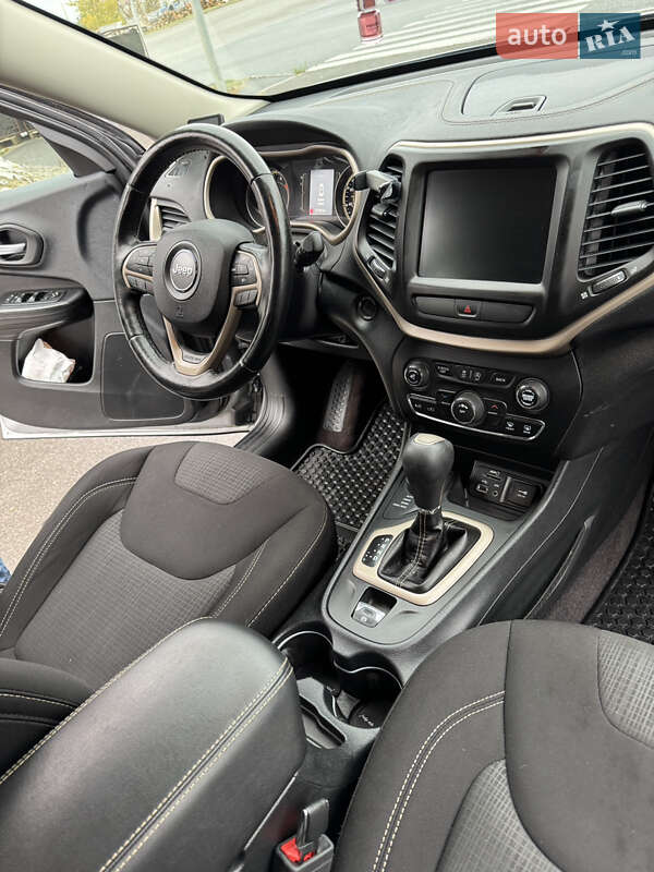 Позашляховик / Кросовер Jeep Cherokee 2016 в Харкові фото 16 Позашляховик / Кросовер Jeep Cherokee 2016 в Харкові