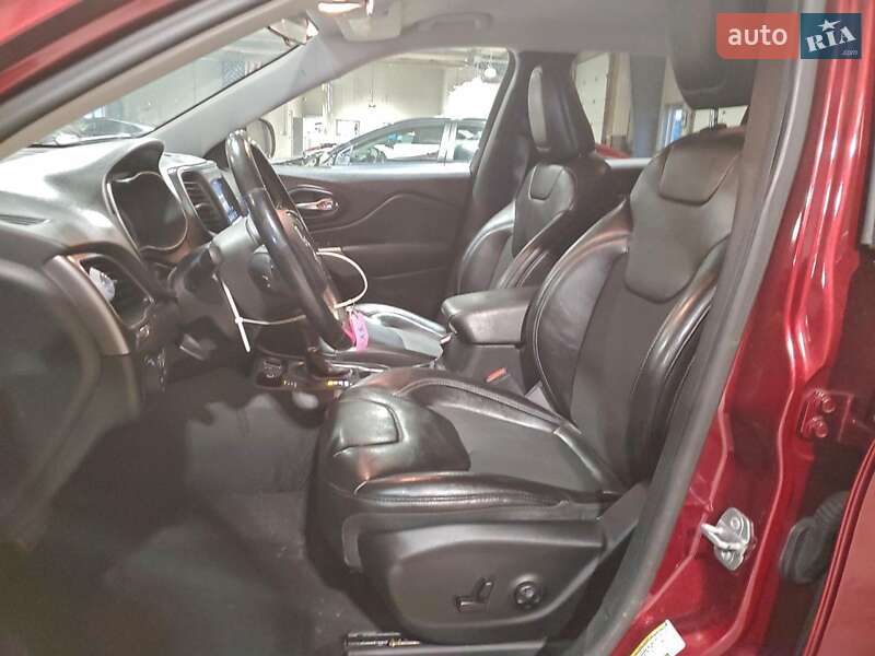 Внедорожник / Кроссовер Jeep Cherokee 2018 в Хмельницком