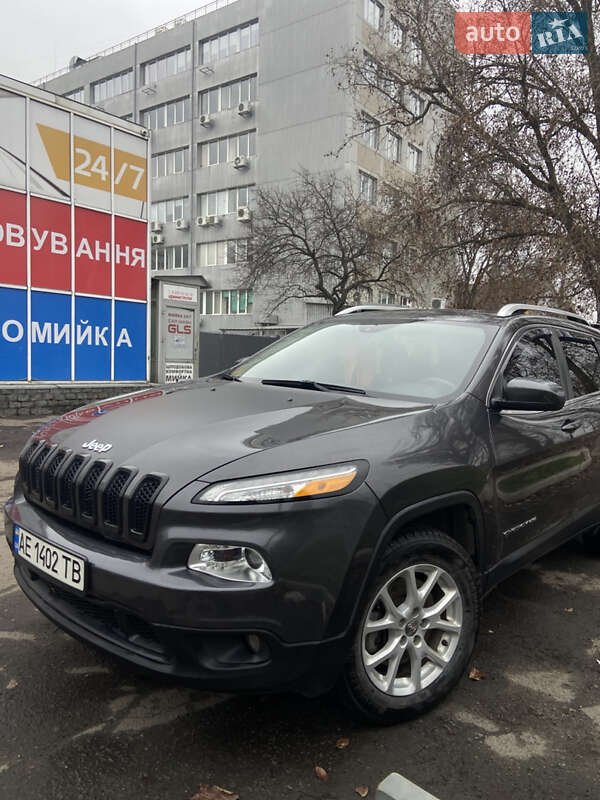 Внедорожник / Кроссовер Jeep Cherokee 2016 в Днепре