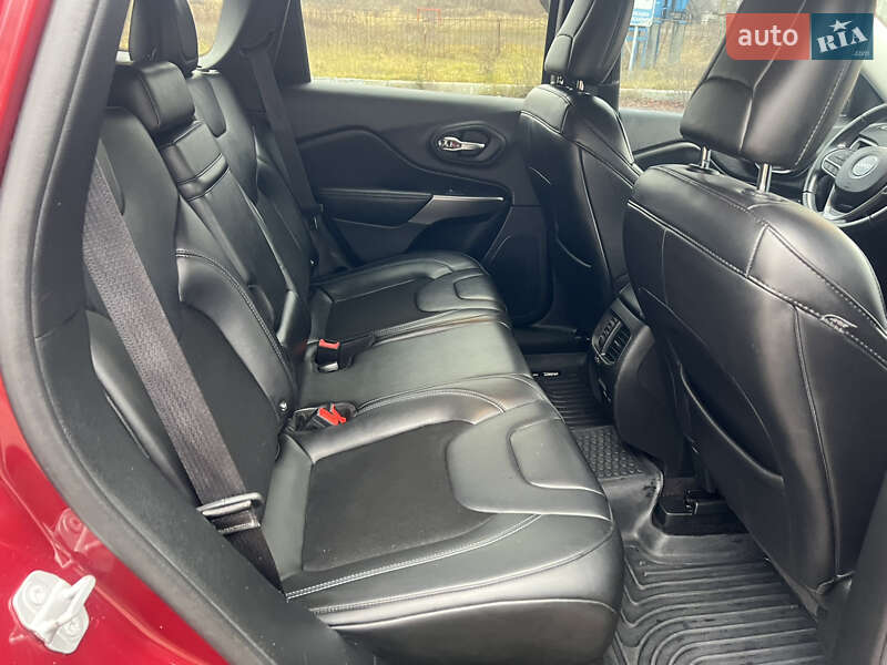 Внедорожник / Кроссовер Jeep Cherokee 2018 в Чернигове фото 26 Внедорожник / Кроссовер Jeep Cherokee 2018 в Чернигове