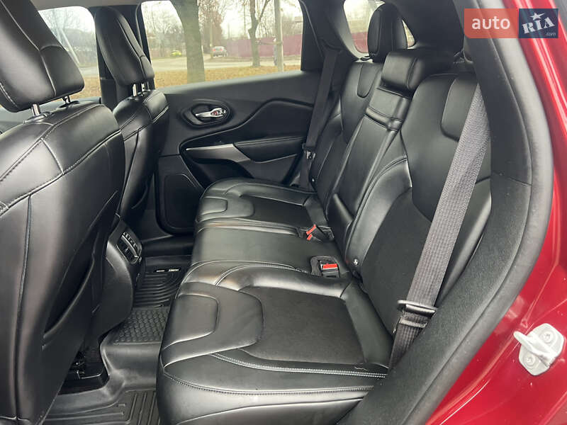 Внедорожник / Кроссовер Jeep Cherokee 2018 в Чернигове фото 20 Внедорожник / Кроссовер Jeep Cherokee 2018 в Чернигове