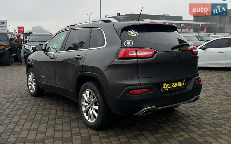 Внедорожник / Кроссовер Jeep Cherokee 2015 в Мукачево