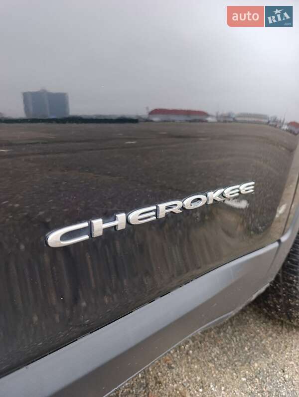 Внедорожник / Кроссовер Jeep Cherokee 2019 в Киеве фото 7 Внедорожник / Кроссовер Jeep Cherokee 2019 в Киеве