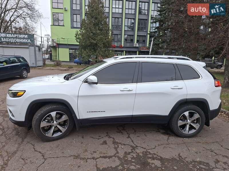 Внедорожник / Кроссовер Jeep Cherokee 2021 в Черкассах