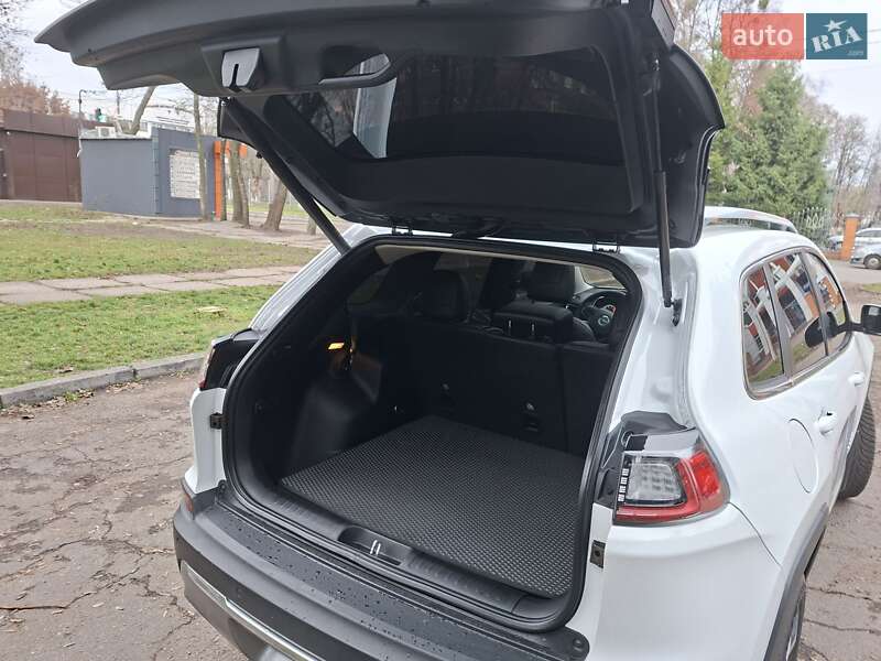 Внедорожник / Кроссовер Jeep Cherokee 2021 в Черкассах