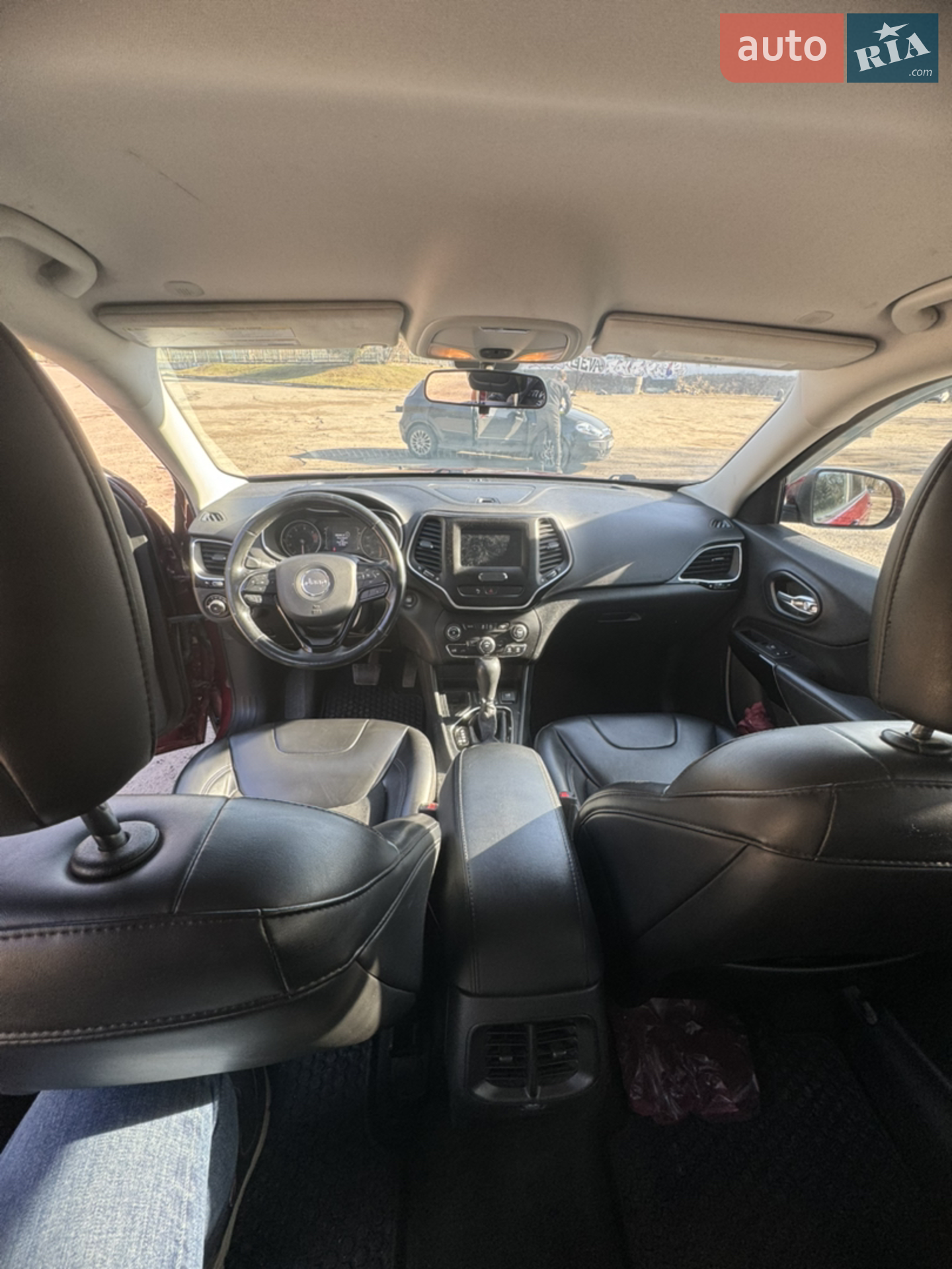 2019 Jeep Cherokee - мініатюра 18
