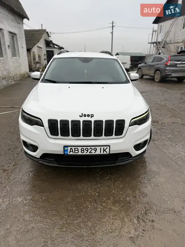 Jeep Cherokee 2019 VIN 1C4PJLLB2LD543146 фото оголошення 38 з 72