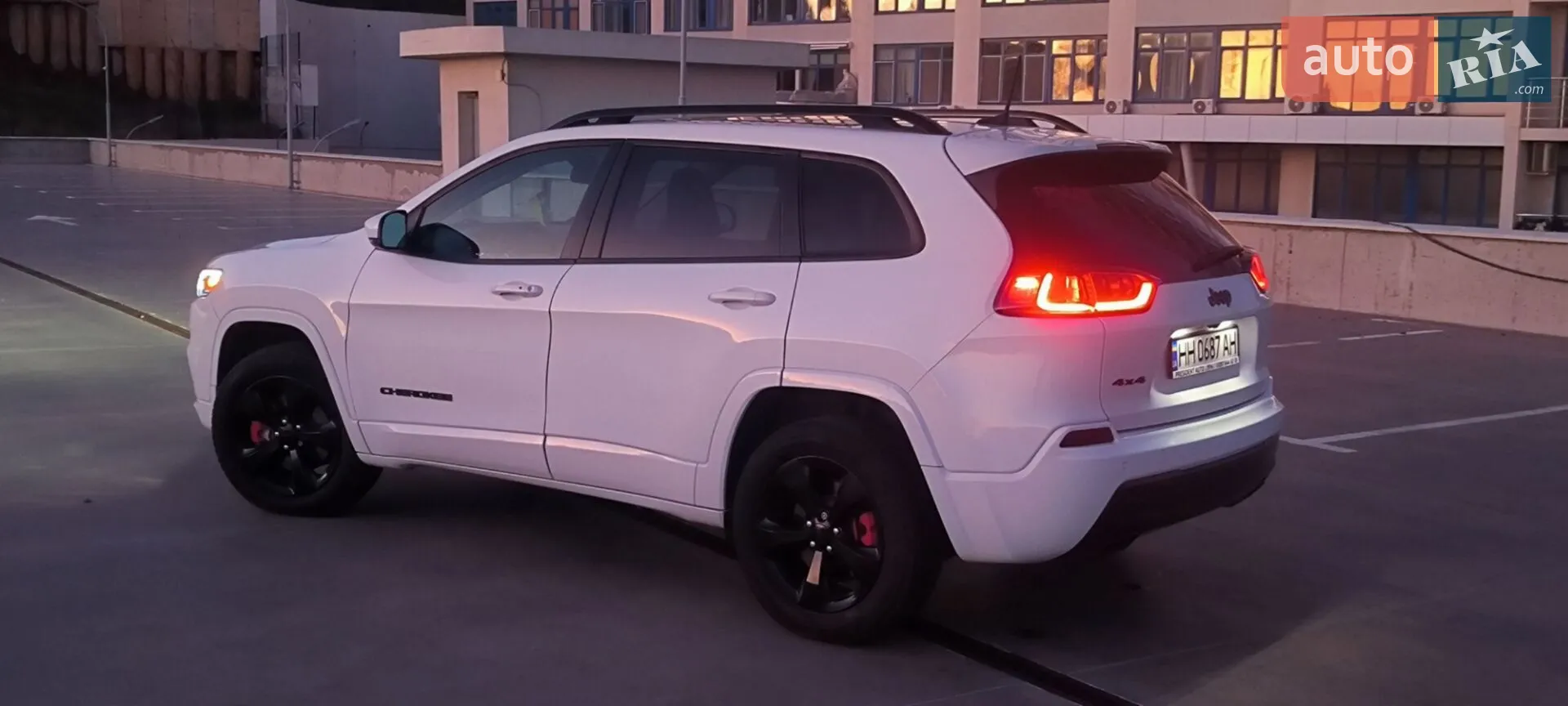 2018 Jeep Cherokee - мініатюра 14