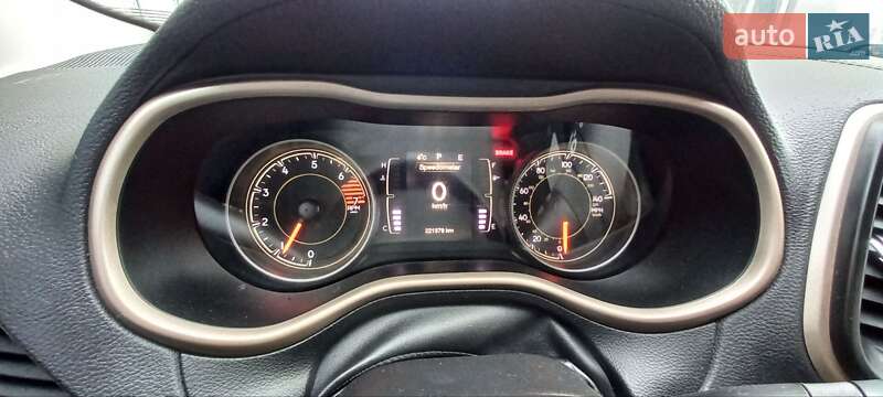 Внедорожник / Кроссовер Jeep Cherokee 2015 в Хмельницком фото 19 Внедорожник / Кроссовер Jeep Cherokee 2015 в Хмельницком