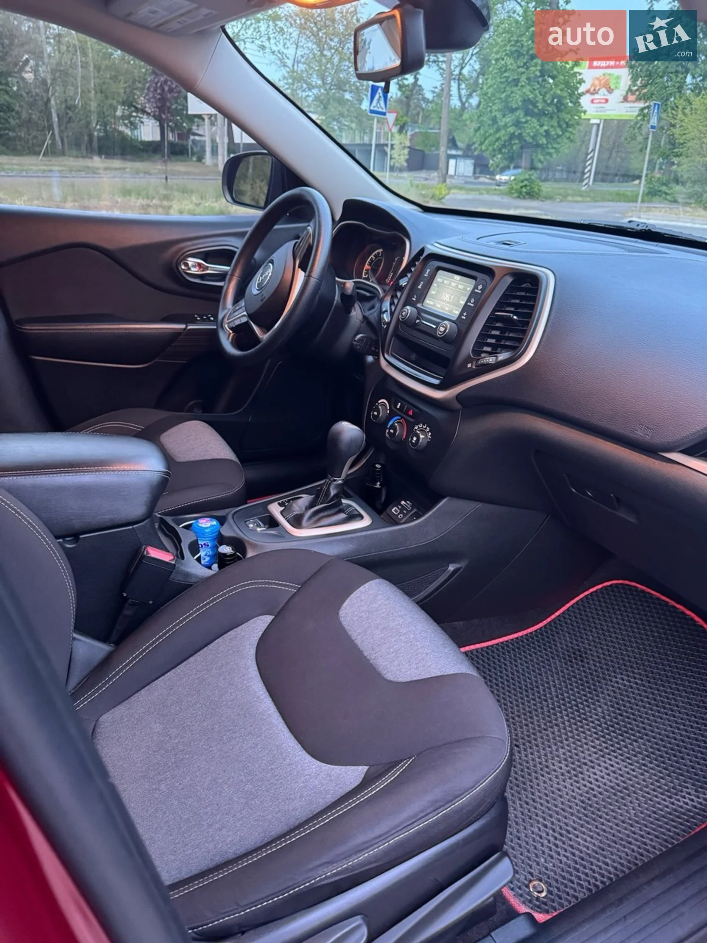 2014 Jeep Cherokee - мініатюра 12