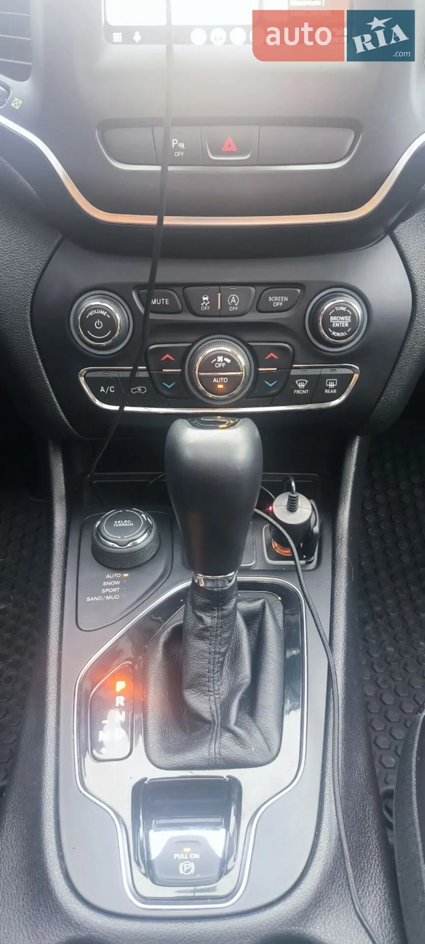 2018 Jeep Cherokee - мініатюра 24