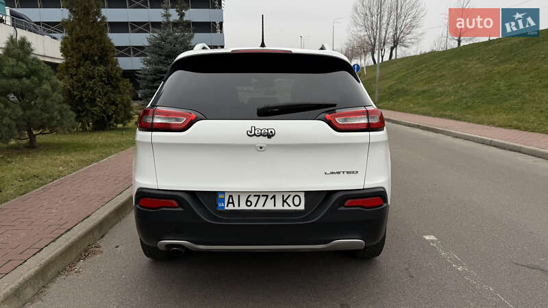 Позашляховик / Кросовер Jeep Cherokee 2015 в Києві