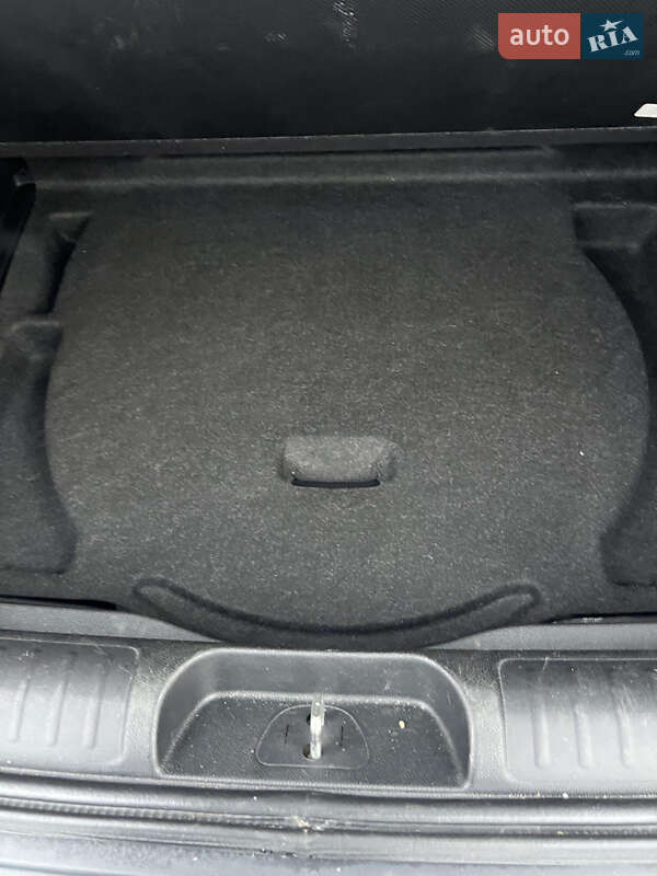 Позашляховик / Кросовер Jeep Cherokee 2018 в Хмільнику