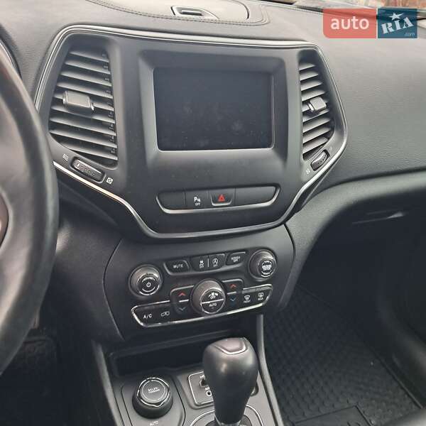 Позашляховик / Кросовер Jeep Cherokee 2019 в Тернополі