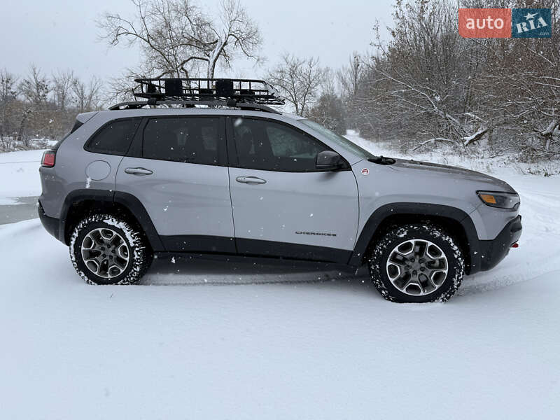 Внедорожник / Кроссовер Jeep Cherokee 2019 в Харькове фото 13 Внедорожник / Кроссовер Jeep Cherokee 2019 в Харькове