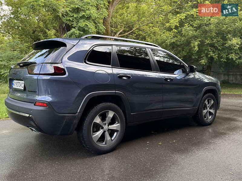Позашляховик / Кросовер Jeep Cherokee 2019 в Чугуєві