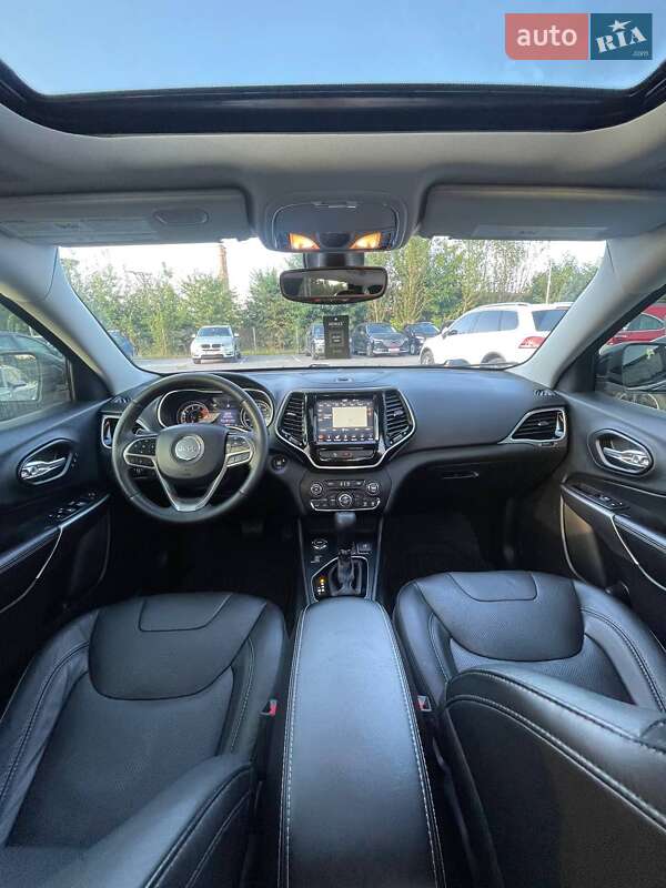 Позашляховик / Кросовер Jeep Cherokee 2018 в Львові