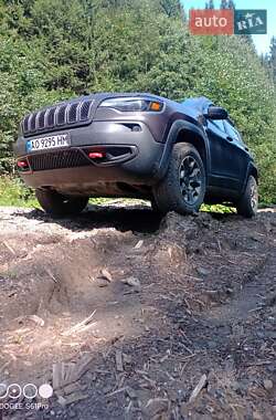 Внедорожник / Кроссовер Jeep Cherokee 2020 в Рахове