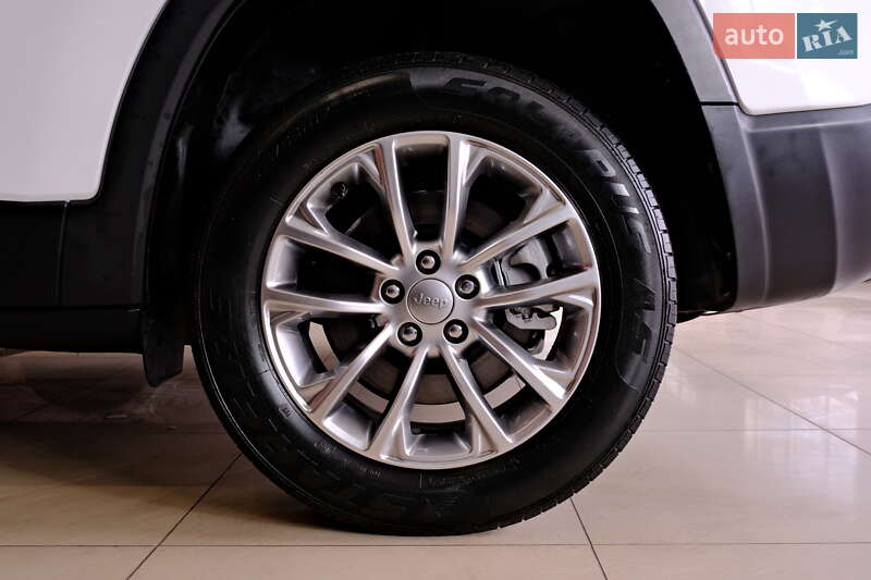 Внедорожник / Кроссовер Jeep Cherokee 2022 в Одессе