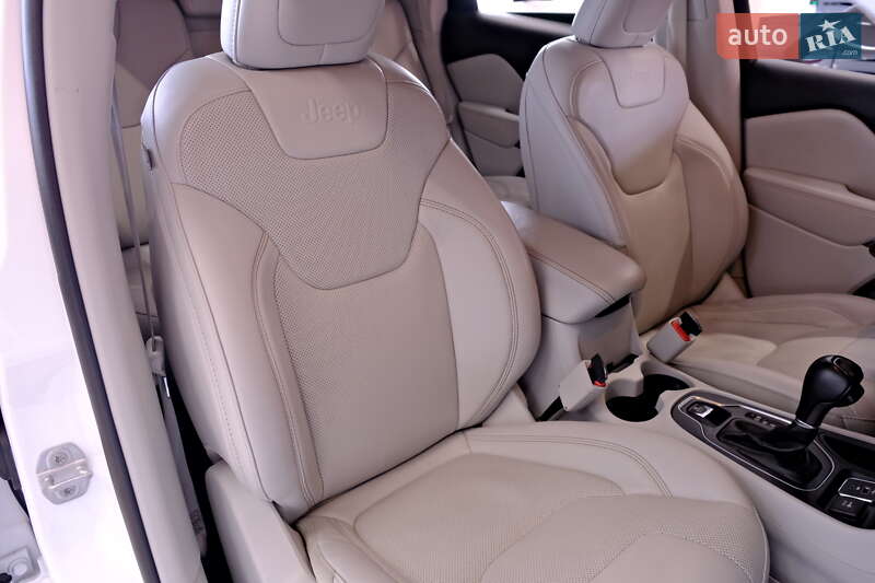 Внедорожник / Кроссовер Jeep Cherokee 2022 в Одессе