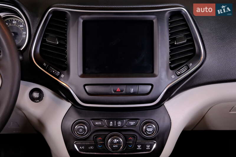 Внедорожник / Кроссовер Jeep Cherokee 2022 в Одессе